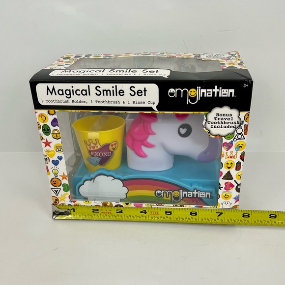 Emojination Set 3 pc Set Unicorn Toothbrush Holder Folding Toothbrush Rinse Cup - Picture 8 of 10